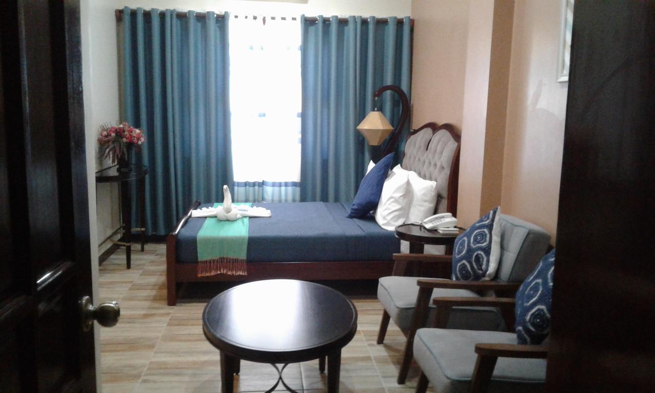 Hotel Charos Dormitel Dumaguete City Esterno foto