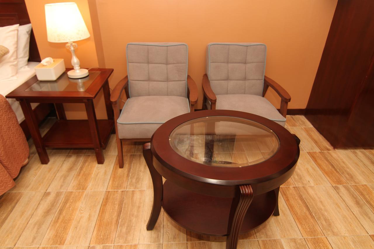 Hotel Charos Dormitel Dumaguete City Esterno foto