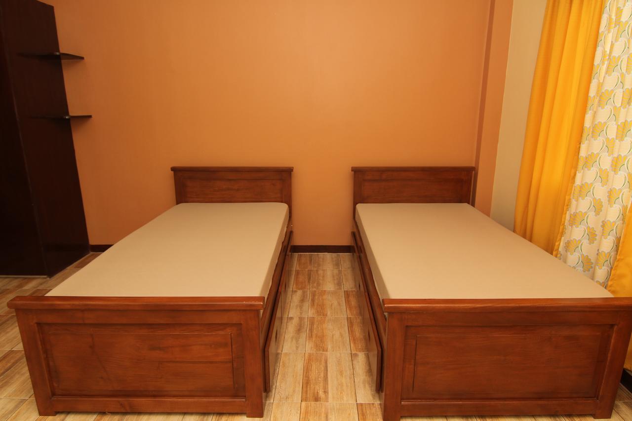 Hotel Charos Dormitel Dumaguete City Esterno foto