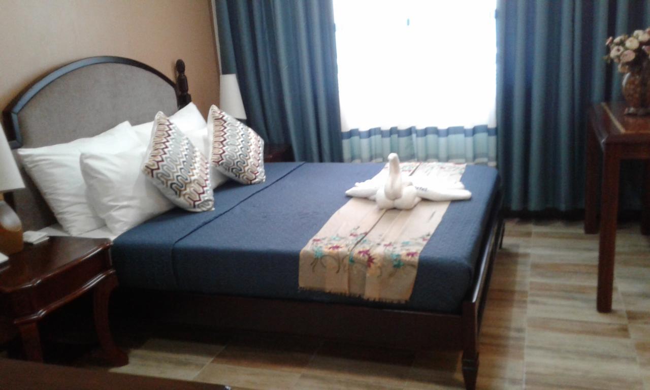 Hotel Charos Dormitel Dumaguete City Esterno foto
